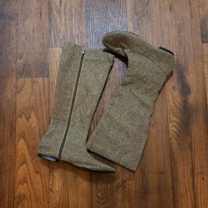 Styluxe Brown Round Toe Boots SZ 10